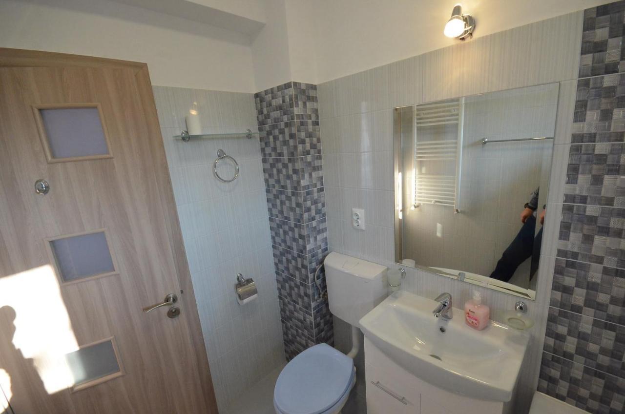 Rya Home Bukarest Exteriör bild